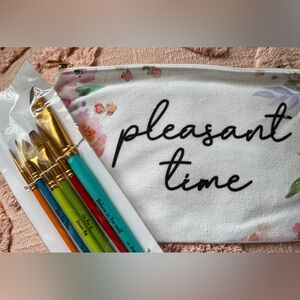 Artist Paint Brush Set with Case